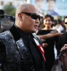 Дэлгэрмөрөн онигоонд оржээ